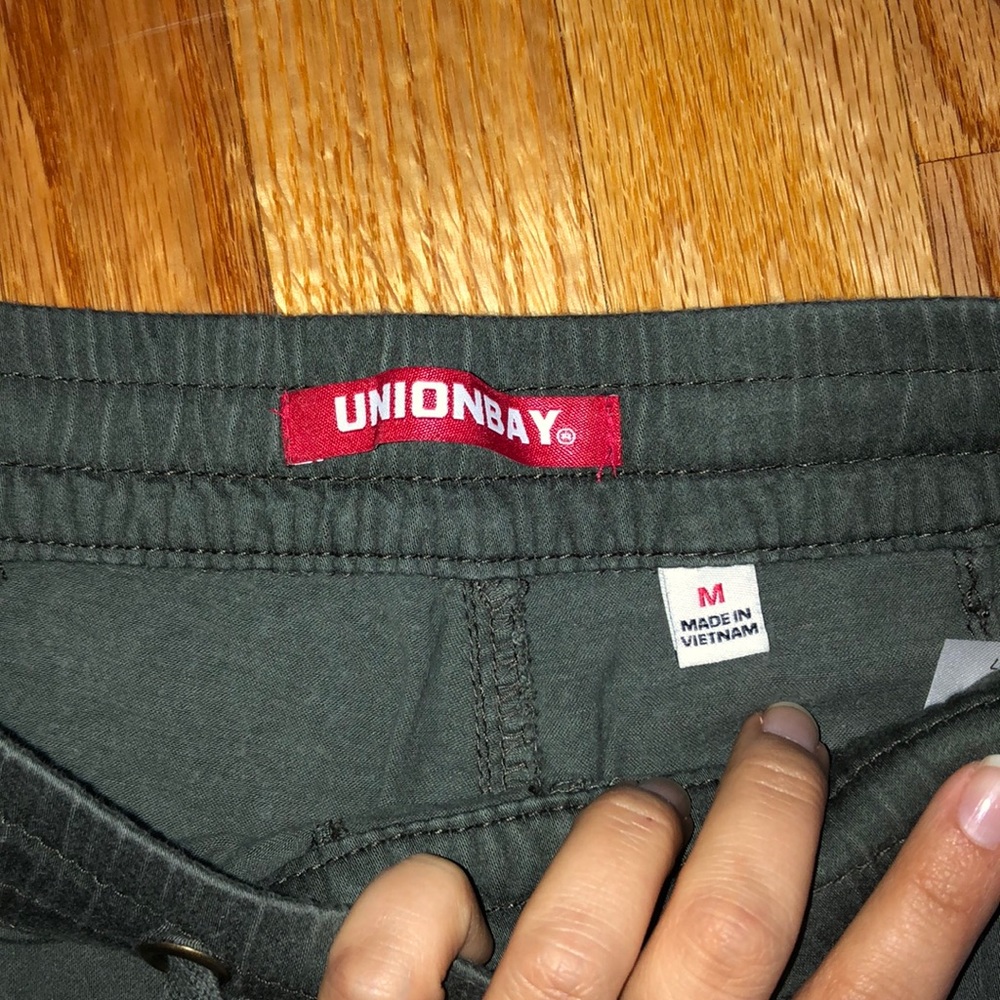 Joggers - Picture 3 of 3
